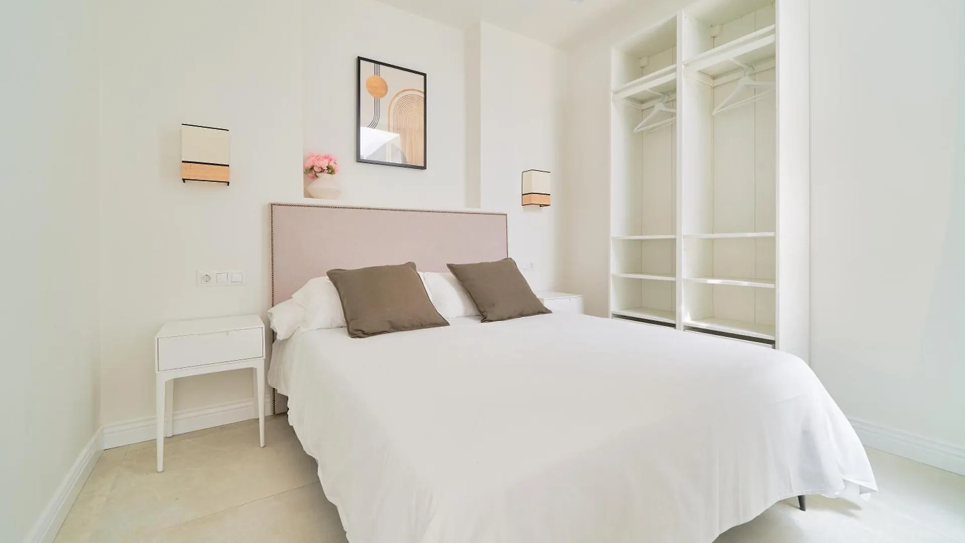 Sun-Kissed Getaway Apartment Malaga 0*,